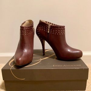 BRAND NEW ENZO ANGIOLINI bootie. Size 8